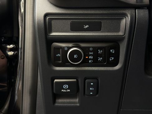 Used 2026 Ford F150 Lariat AWD/4WD image 29