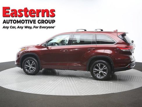 Used 2018 Toyota Highlander Plus AWD/4WD image 61