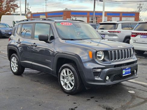 Used 2022 Jeep Renegade Latitude w/ Convenience Group image 5