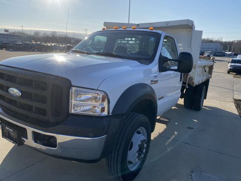 Used 2006 Ford F450 2WD Regular Cab Super Duty image 14