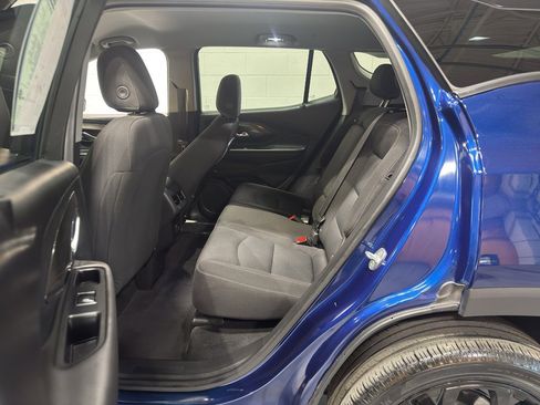 Used 2022 GMC Terrain SLE w/ Driver Convenience Package image 10