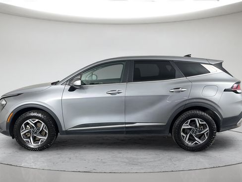 Used 2023 Kia Sportage LX AWD/4WD image 12