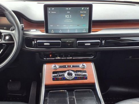Certified 2022 Lincoln Aviator Reserve w/ Equipment Group 201A RWD image 9