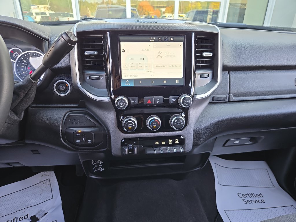 Used 2025 RAM 3500 Big Horn AWD/4WD image 22