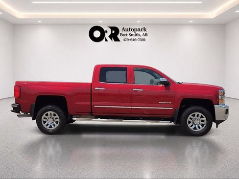 Used 2019 Chevrolet Silverado 2500 LTZ AWD/4WD image 6