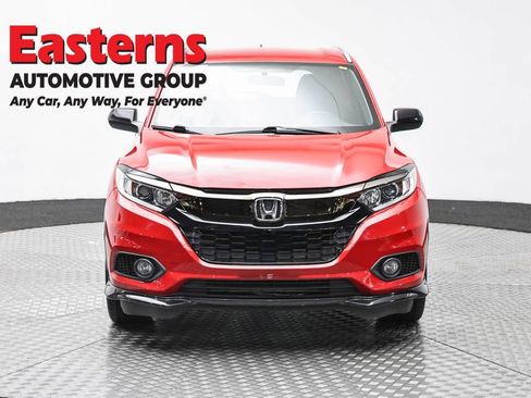 Used 2019 Honda HR-V Sport image 2