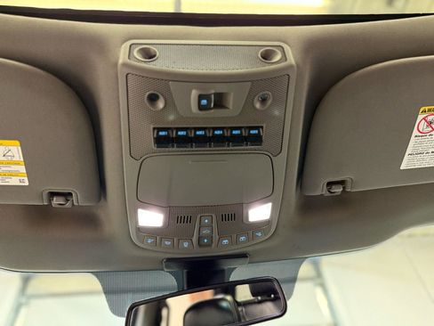 Used 2019 Ford F250 Lariat image 34