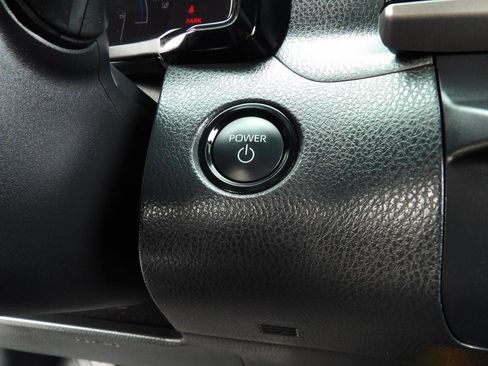 Used 2025 Toyota Camry SE w/ Convenience Package image 27