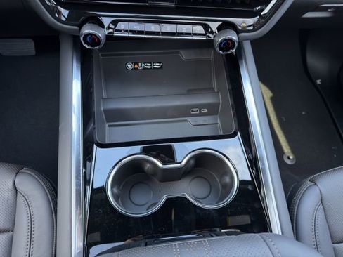 New 2026 Chevrolet Tahoe High Country image 18