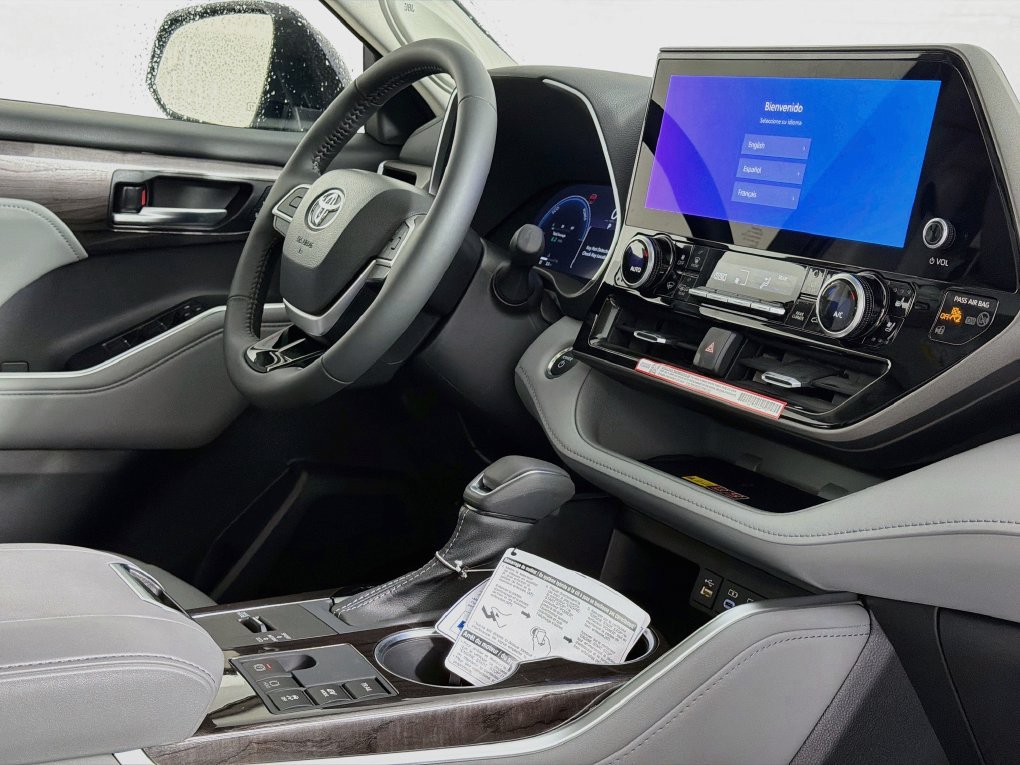 New 2026 Toyota Highlander Limited AWD/4WD image 33