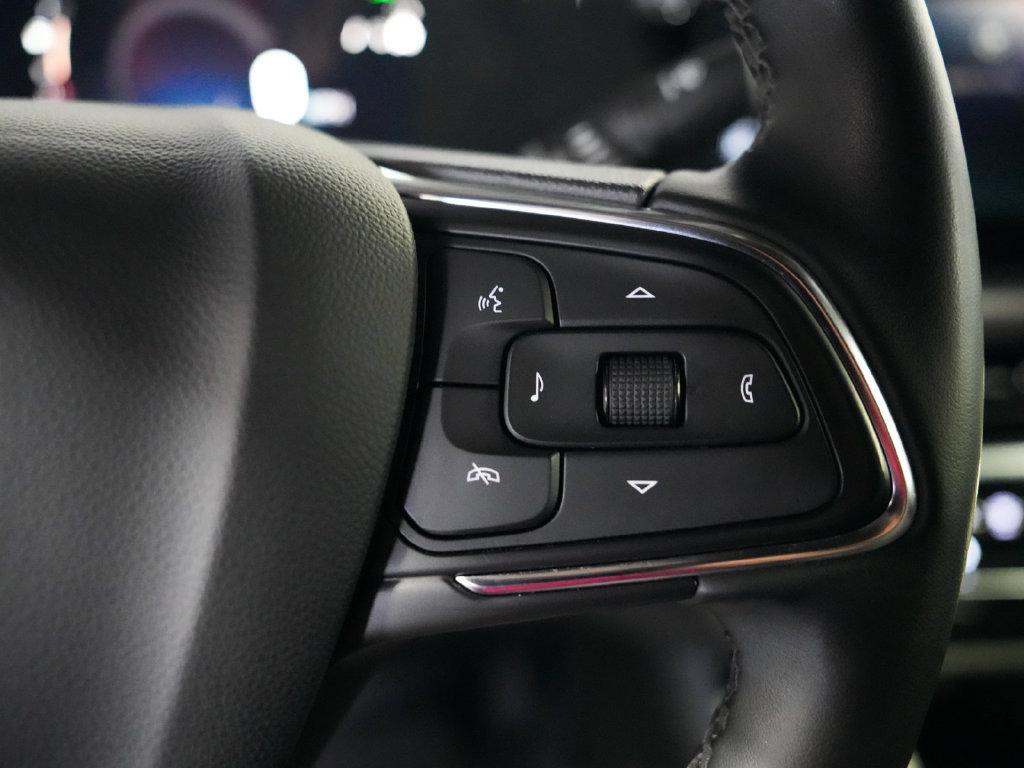 Used 2024 Buick Envista Sport Touring FWD image 24