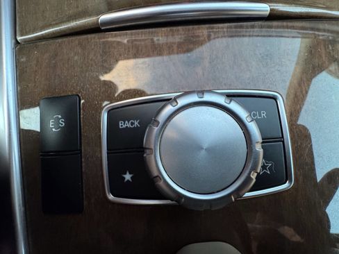 Used 2015 Mercedes-Benz E 350 4MATIC Sedan w/ Premium 1 Package image 30