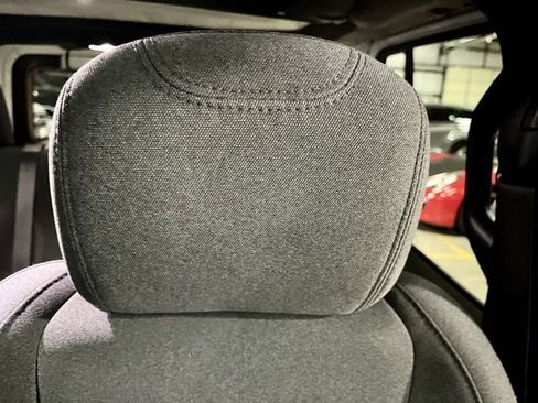 Used 2024 Jeep Wrangler Sport S image 15