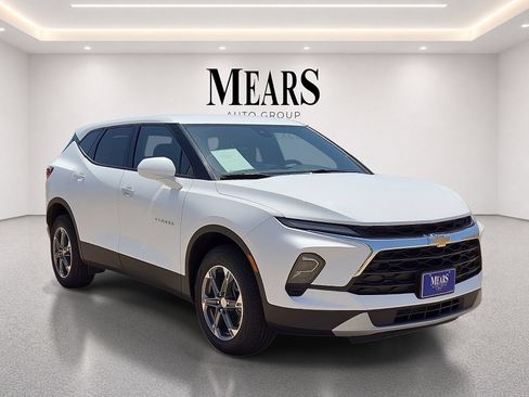 Used 2025 Chevrolet Blazer LT AWD/4WD image 7