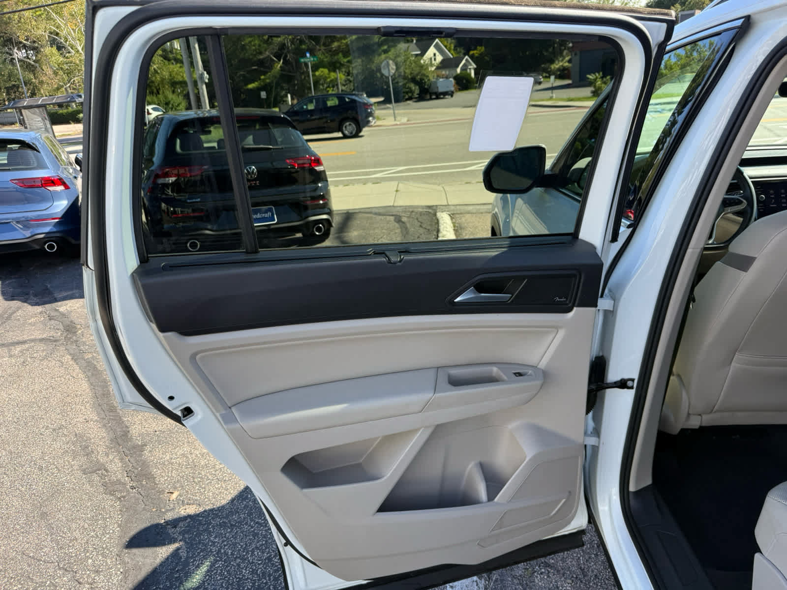 Used 2021 Volkswagen Atlas SEL Premium AWD/4WD image 18