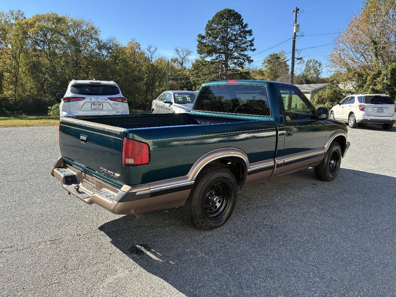 Used 1996 Chevrolet S10 Pickup LS RWD image 4
