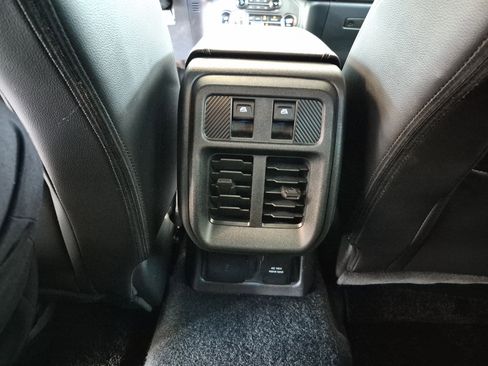 Used 2025 Ford Bronco Outer Banks image 19