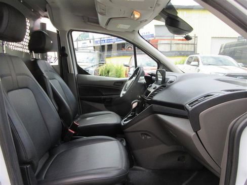 Used 2022 Ford Transit Connect XL FWD image 25
