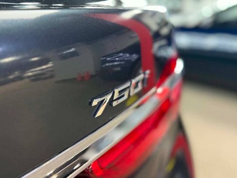 Used 2016 BMW 750i xDrive AWD/4WD image 9
