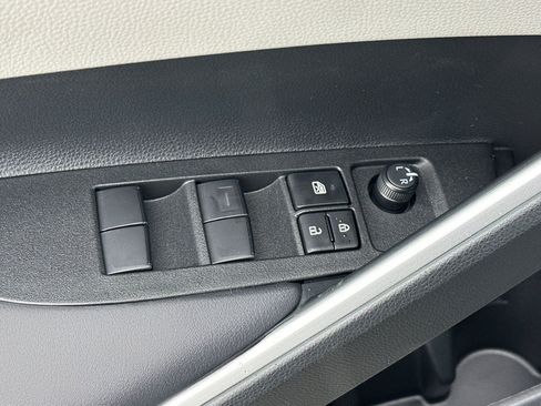 New 2026 Toyota Corolla Cross LE FWD image 13