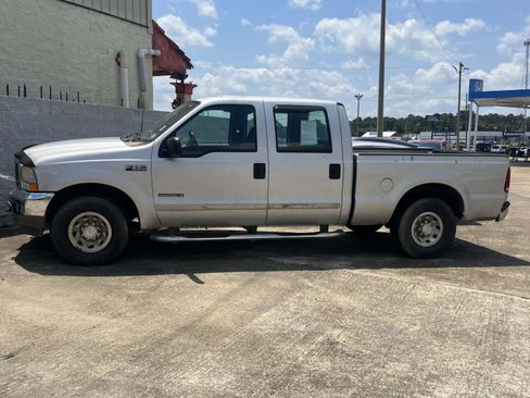 Used 2002 Ford F250 2WD Crew Cab Super Duty image 4