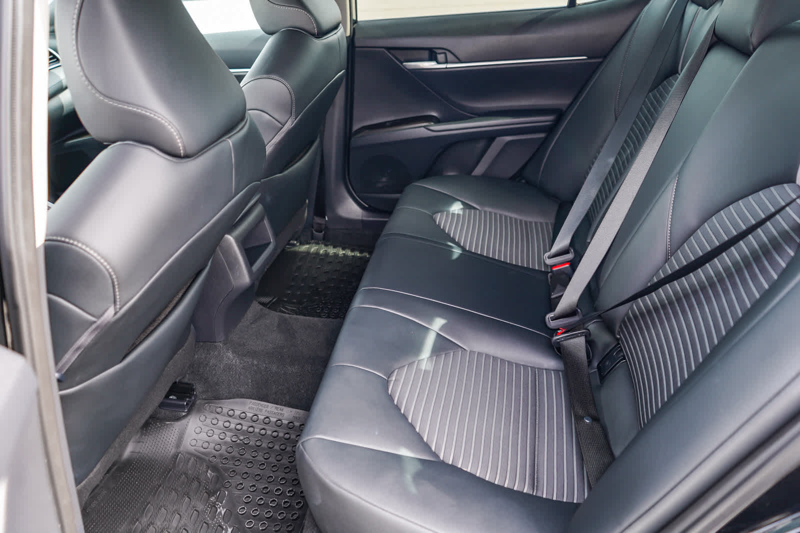 Certified 2024 Toyota Camry SE FWD image 22