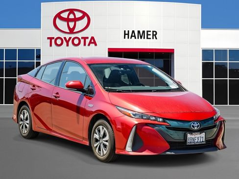 Used 2017 Toyota Prius Prime Plus FWD image 1