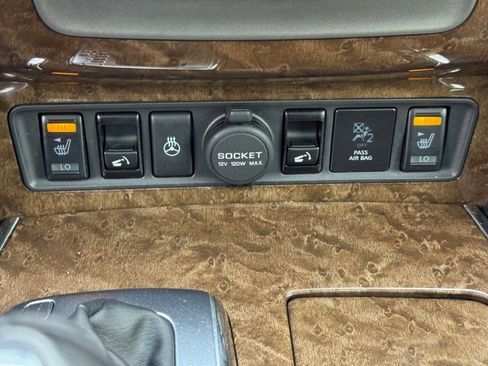 Used 2017 INFINITI QX80 4WD w/ Driver Assistance Package image 28