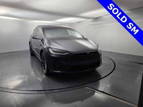 Used 2023 Tesla Model X image 3