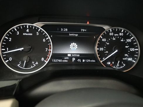 Used 2022 Nissan Pathfinder SL w/ SL Premium Package AWD/4WD image 22