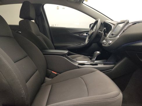 Used 2018 Chevrolet Malibu LT FWD image 21