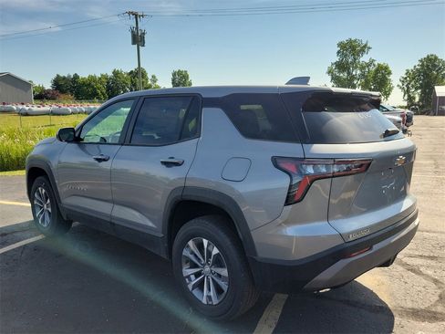 New 2026 Chevrolet Equinox LT w/ Convenience Package II image 3