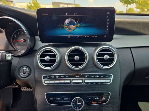 Used 2019 Mercedes-Benz C 300 Sedan image 27