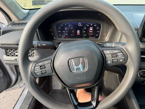 Used 2024 Honda Accord EX image 18