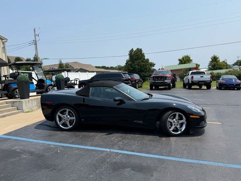 Used 2008 Chevrolet Corvette Convertible w/ Preferred Equipment Group RWD image 2