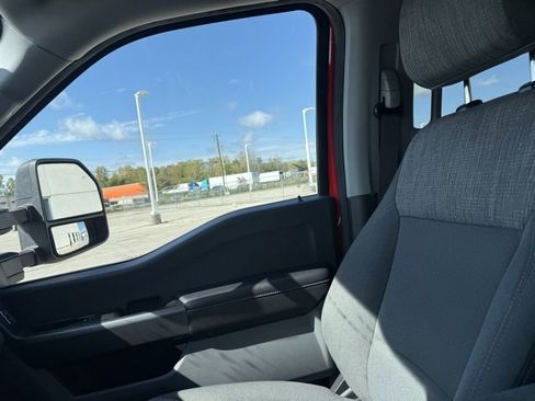 Used 2025 Ford F350 XLT image 27