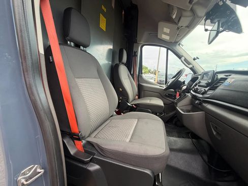 Used 2020 Ford Transit 250 148 High Roof Extended RWD image 18