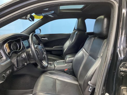 Used 2018 Dodge Charger GT image 9