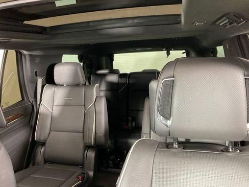 Used 2024 Cadillac Escalade Premium Luxury w/ Performance Package image 33