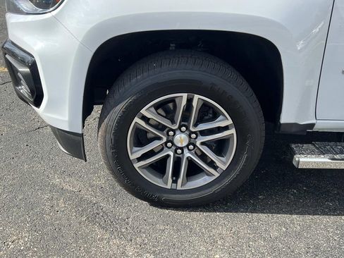 Used 2021 Chevrolet Colorado W/T w/ Custom Special Edition image 25