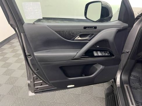 Used 2024 Lexus LX 600 4WD w/ Interior Upgrade Package image 9