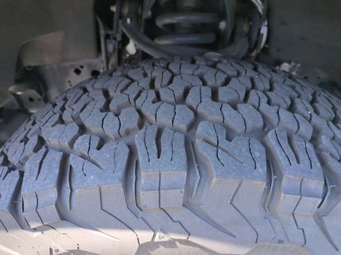 Used 2022 Ford F150 Raptor w/ Equipment Group 801A High AWD/4WD image 11