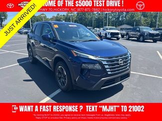 Used 2025 Nissan Rogue SV FWD video 1