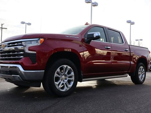 Used 2023 Chevrolet Silverado 1500 LTZ w/ LTZ Premium Package image 11