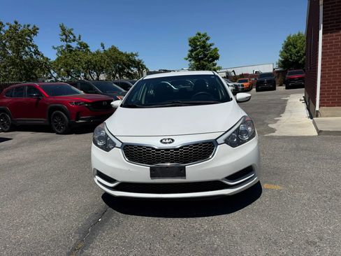 Used 2016 Kia Forte LX w/ LX Popular Plus Package FWD image 2