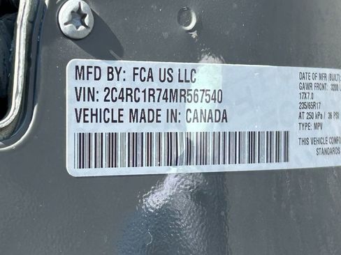 Used 2021 Chrysler Pacifica Touring FWD image 41