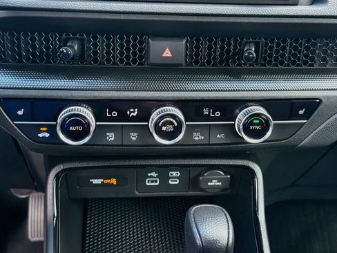 Used 2025 Honda CR-V EX image 15