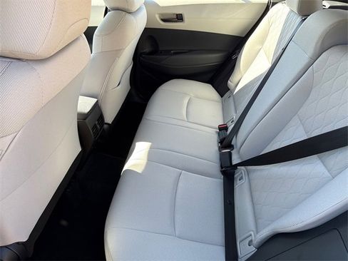 Used 2026 Toyota Corolla Cross L image 16