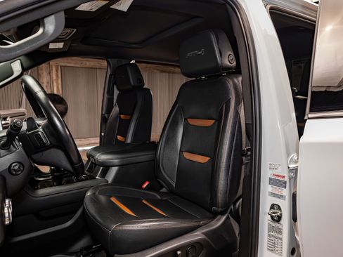 Used 2023 GMC Sierra 1500 AT4 w/ AT4 Premium Package image 19