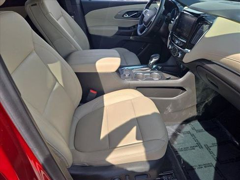 Certified 2023 Chevrolet Traverse LT w/ LPO, Cargo Package FWD image 20